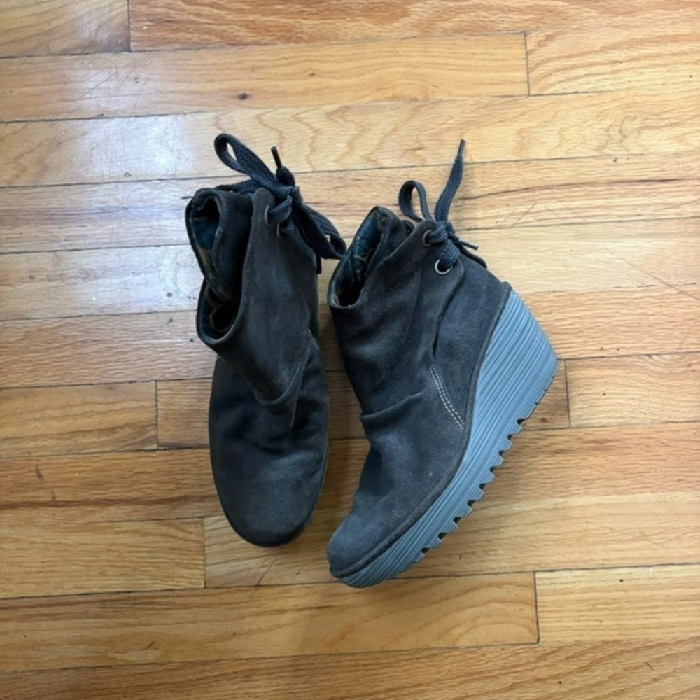 Fly London Green Suede Wedge Booties Size 8